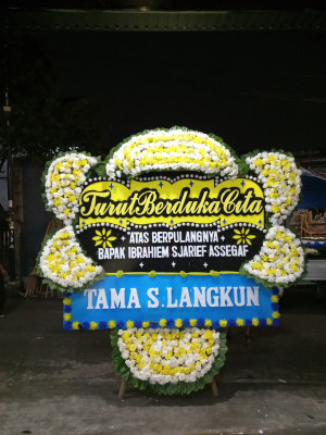 Papan Bunga Duka di Doko